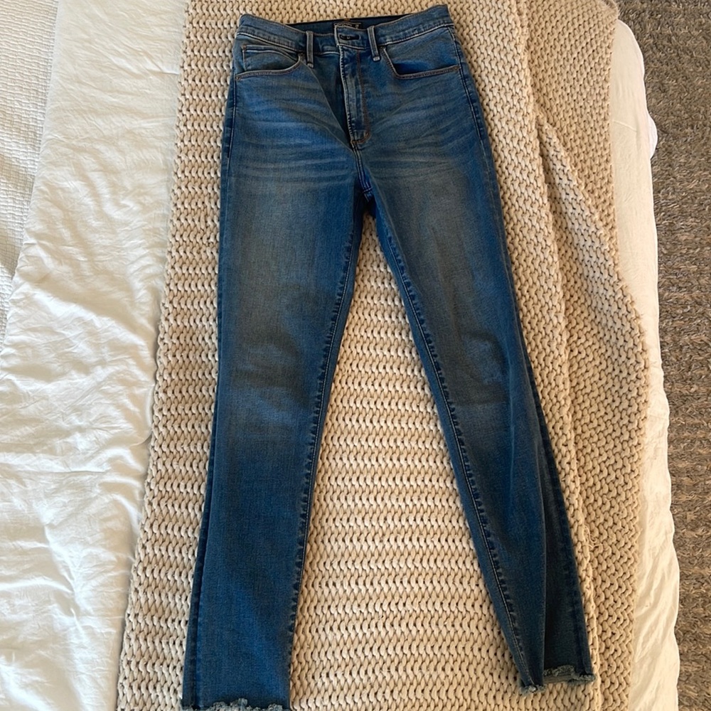 Abercrombie Ultra high rise super skinny 28/6